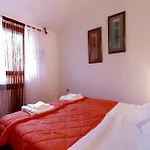 Apartment Milena *